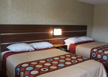 American Inn hotel thumbnail 7