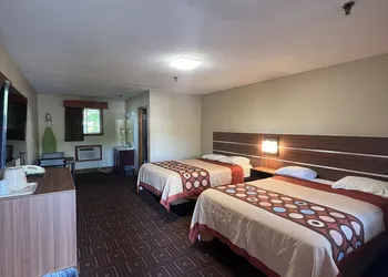 American Inn hotel thumbnail 8