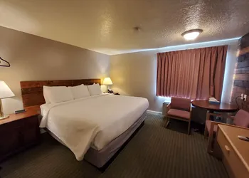 Red Ledges hotel thumbnail 5
