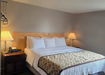 Red Ledges hotel thumbnail 8