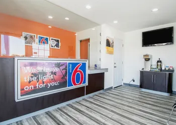Motel 6 Barstow, CA - Route 66 hotel thumbnail 7