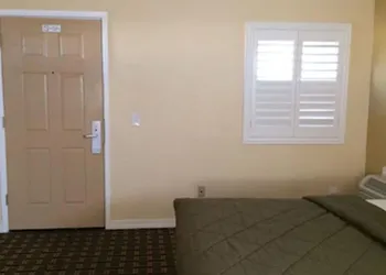 Pacific Best Inn hotel thumbnail 6