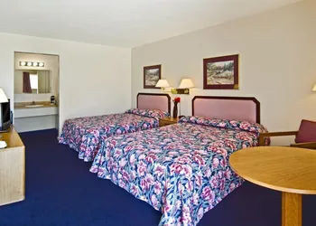 Americas Best Value Inn Arkansas City hotel thumbnail 4