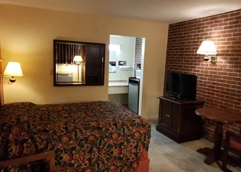 Americas Best Value Inn Arkansas City hotel thumbnail 6