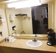Americas Best Value Inn Arkansas City hotel detail image 7