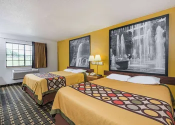 Super 8 by Wyndham Coshocton Roscoe Village hotel thumbnail 5