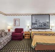 Super 8 by Wyndham Coshocton Roscoe Village hotel detail image 3