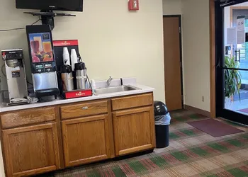 Americas Best Value Inn Champaign hotel thumbnail 3