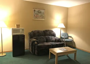 Americas Best Value Inn Champaign hotel thumbnail 5