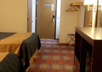 Americas Best Value Inn Champaign hotel thumbnail 8