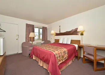 Americas Best Value Inn North Platte hotel thumbnail 3