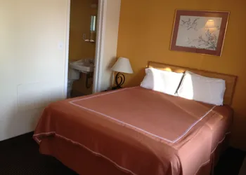 Caravan Motel hotel thumbnail 7