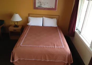 Caravan Motel hotel thumbnail 8