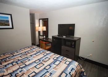 Relax Inn hotel thumbnail 8