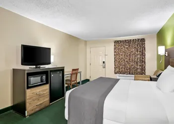 Americas Best Value Inn Rome hotel thumbnail 5