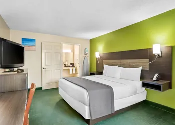 Americas Best Value Inn Rome hotel thumbnail 6