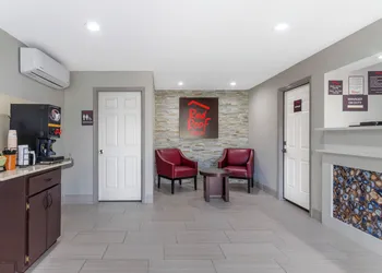 Red Roof Inn Hope hotel thumbnail 4