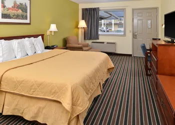 Americas Best Value Inn Dayton hotel thumbnail 4