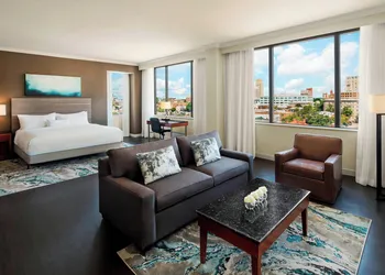 Delta Hotels by Marriott Richmond Downtown hotel thumbnail 8