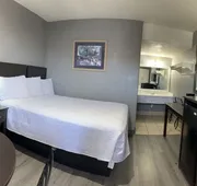 Americas Best Value Inn & Suites Groves Port Arthur hotel detail image 3