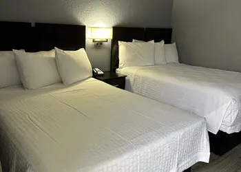 Americas Best Value Inn & Suites Groves Port Arthur hotel thumbnail 8