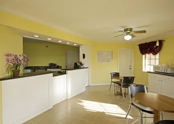 Americas Best Value Inn Pryor hotel thumbnail 3
