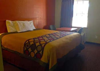 Americas Best Value Inn Pryor hotel thumbnail 5