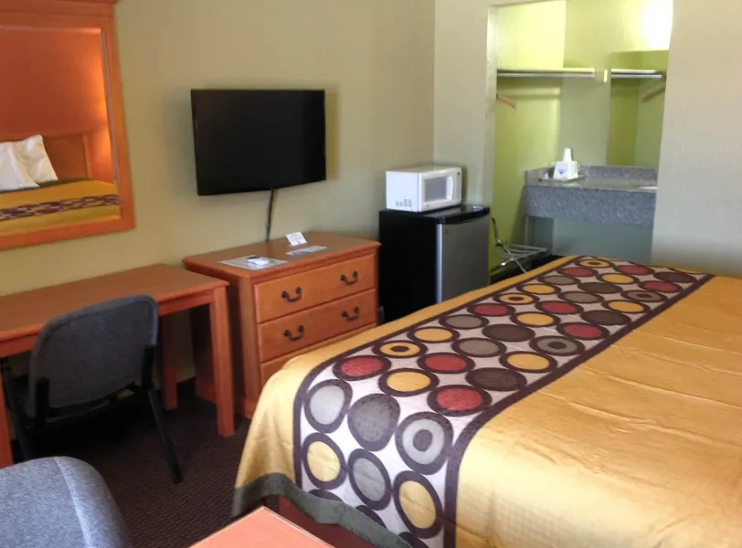 Americas Best Value Inn Pryor hotel detail image 6
