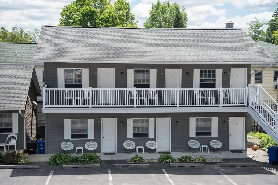 Adirondack Retreat Inn & Suites hotel detail image 6