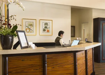 Ayres Hotel Orange hotel thumbnail 2