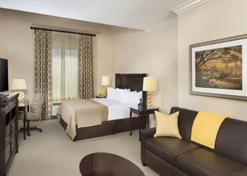 Ayres Hotel Orange hotel thumbnail 8