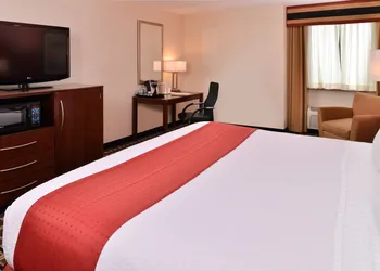 Holiday Inn New London - Mystic Area by IHG hotel thumbnail 6