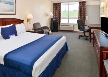 Castle Inn & Suites Anadarko hotel thumbnail 3
