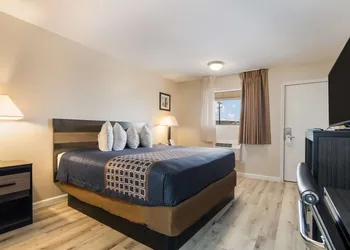 Americas Best Value Inn Refugio hotel thumbnail 6