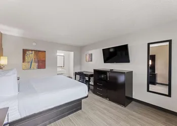 Americas Best Value Inn Ft. Worth Hurst hotel thumbnail 8