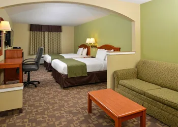 Americas Best Value Inn & Suites University Ave hotel thumbnail 8