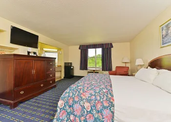 Americas Best Value Inn & Suites South Boston hotel thumbnail 4