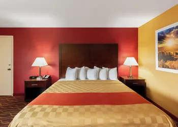 Rosewood Inn and Suites hotel thumbnail 5