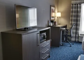 Holiday Inn Express & Suites Sidney by IHG hotel thumbnail 4