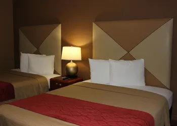 Econo Lodge Oskaloosa hotel thumbnail 6