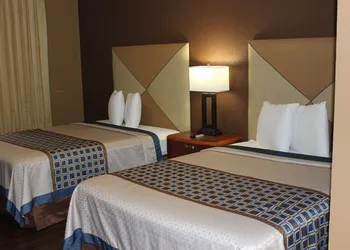 Econo Lodge Oskaloosa hotel thumbnail 4