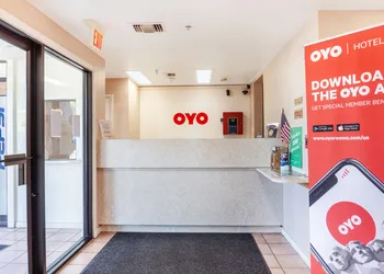 OYO Inn & Suites Medical Center San Antonio hotel thumbnail 2