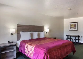 OYO Inn & Suites Medical Center San Antonio hotel thumbnail 7