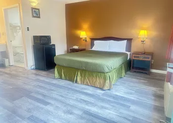 Royal Inn hotel thumbnail 6