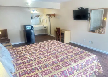 Royal Inn hotel thumbnail 8