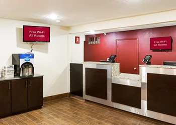 Red Roof Inn Indianapolis East hotel thumbnail 5