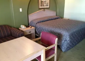Budget Inn hotel thumbnail 8