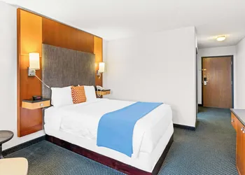 Americas Best Value Inn Tahquamenon Country hotel thumbnail 8