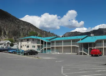 Canadas Best Value Inn Mile 0 hotel thumbnail 6