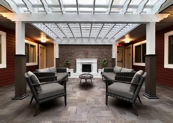 The Downtown, a Coast Hotel hotel thumbnail 8